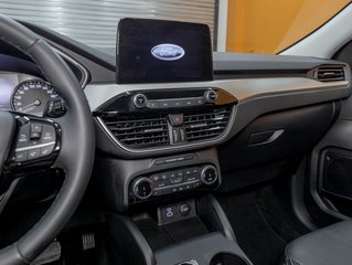 Ford Escape  2022 à St-Jérôme, Québec - 18 - w320h240px