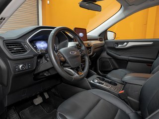 2022 Ford Escape in St-Jérôme, Quebec - 2 - w320h240px