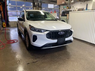 Ford Escape  2025 à St-Jérôme, Québec - 9 - w320h240px