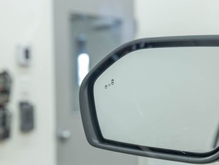 2021 Ford Explorer in St-Jérôme, Quebec - 35 - w320h240px