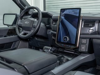 2023 Ford F-150 Lightning in St-Jérôme, Quebec - 26 - w320h240px