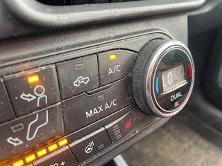 2022 Ford Maverick in St-Jérôme, Quebec - 14 - w320h240px