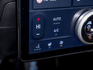 Ford Mustang Mach-E  2022 à St-Jérôme, Québec - 22 - w320h240px