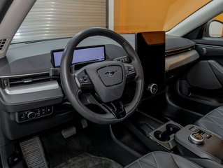 Ford Mustang Mach-E  2023 à St-Jérôme, Québec - 2 - w320h240px