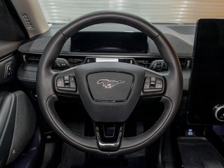 Ford Mustang Mach-E  2023 à St-Jérôme, Québec - 14 - w320h240px