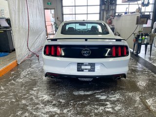 2017 Ford Mustang in St-Jérôme, Quebec - 8 - w320h240px