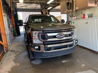 2022 Ford Super Duty F-350 SRW in St-Jérôme, Quebec - 9 - w320h240px