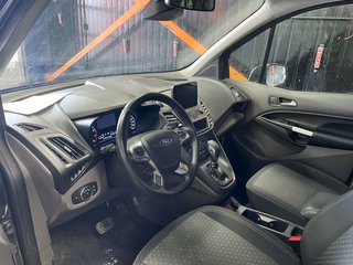 Ford Transit Connect Wagon  2023 à St-Jérôme, Québec - 4 - w320h240px