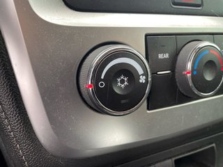 2016 GMC Acadia in St-Jérôme, Quebec - 13 - w320h240px
