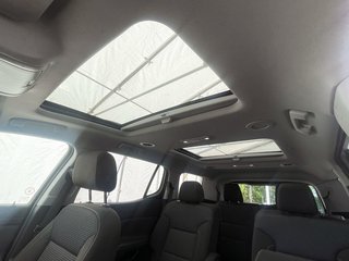 GMC Acadia  2023 à St-Jérôme, Québec - 3 - w320h240px