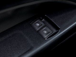 2021 GMC Canyon in St-Jérôme, Quebec - 21 - w320h240px