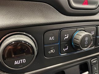 2020 GMC Terrain in St-Jérôme, Quebec - 17 - w320h240px