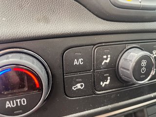 GMC Terrain  2023 à St-Jérôme, Québec - 18 - w320h240px