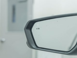 GMC Terrain  2023 à St-Jérôme, Québec - 37 - w320h240px