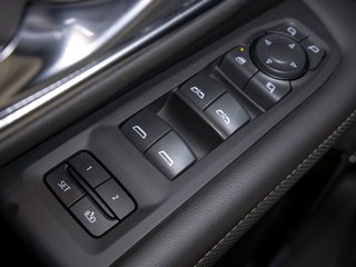 GMC Yukon XL  2023 à St-Jérôme, Québec - 30 - w320h240px