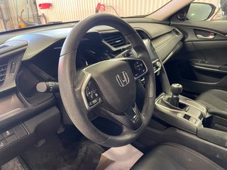 2020 Honda Civic in St-Jérôme, Quebec - 3 - w320h240px