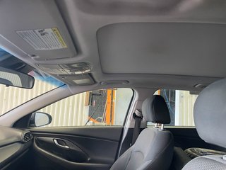 Hyundai Elantra GT  2018 à St-Jérôme, Québec - 3 - w320h240px