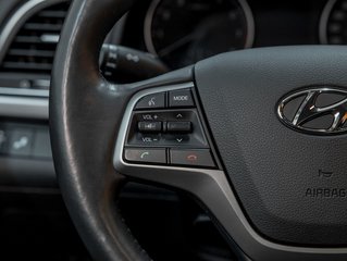 Hyundai Elantra  2017 à St-Jérôme, Québec - 14 - w320h240px