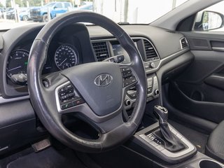 Hyundai Elantra  2017 à St-Jérôme, Québec - 3 - w320h240px