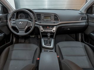 Hyundai Elantra  2017 à St-Jérôme, Québec - 11 - w320h240px