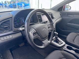 2018 Hyundai Elantra in St-Jérôme, Quebec - 4 - w320h240px