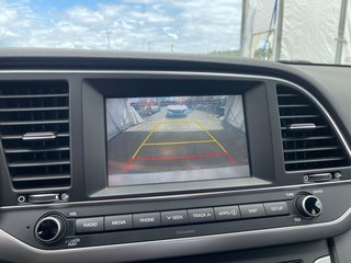 2018 Hyundai Elantra in St-Jérôme, Quebec - 13 - w320h240px