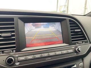 2018 Hyundai Elantra in St-Jérôme, Quebec - 14 - w320h240px