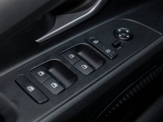2023 Hyundai Elantra in St-Jérôme, Quebec - 24 - w320h240px