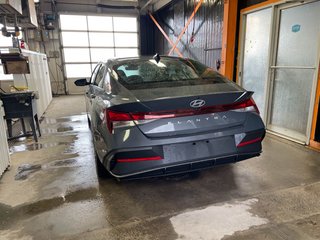 Hyundai Elantra  2024 à St-Jérôme, Québec - 8 - w320h240px