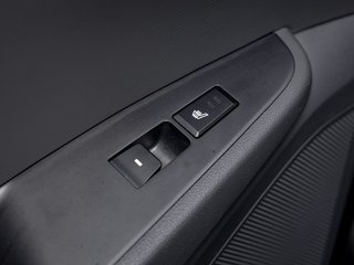 Hyundai Ioniq Electric  2017 à St-Jérôme, Québec - 32 - w320h240px