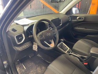 2021 Hyundai Venue in St-Jérôme, Quebec - 3 - w320h240px