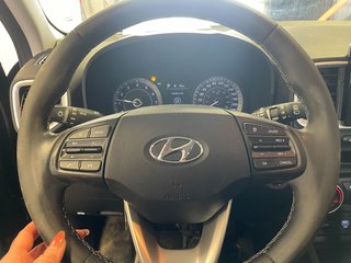 2021 Hyundai Venue in St-Jérôme, Quebec - 14 - w320h240px