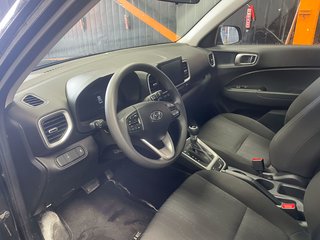 2023 Hyundai Venue in St-Jérôme, Quebec - 3 - w320h240px