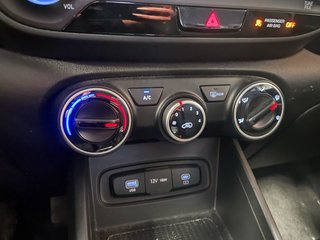 2023 Hyundai Venue in St-Jérôme, Quebec - 16 - w320h240px