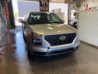 2024 Hyundai Venue in St-Jérôme, Quebec - 9 - w320h240px