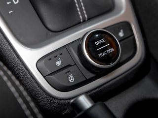 2025 Hyundai Venue in St-Jérôme, Quebec - 22 - w320h240px