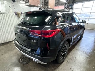 2019 Infiniti QX50 in St-Jérôme, Quebec - 9 - w320h240px