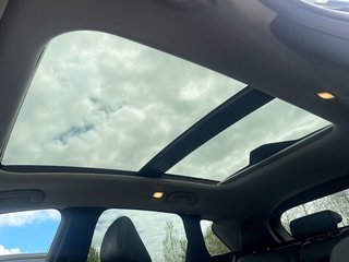2021 Infiniti QX50 in St-Jérôme, Quebec - 3 - w320h240px