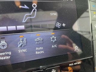 2021 Infiniti QX50 in St-Jérôme, Quebec - 16 - w320h240px