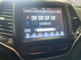 2022 Jeep Cherokee in St-Jérôme, Quebec - 12 - w320h240px