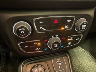 2019 Jeep Compass in St-Jérôme, Quebec - 18 - w320h240px