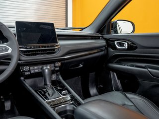 Jeep Compass  2023 à St-Jérôme, Québec - 23 - w320h240px