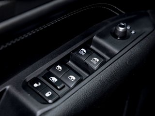 Jeep Compass  2023 à St-Jérôme, Québec - 28 - w320h240px