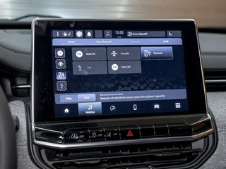 Jeep Compass  2023 à St-Jérôme, Québec - 16 - w320h240px