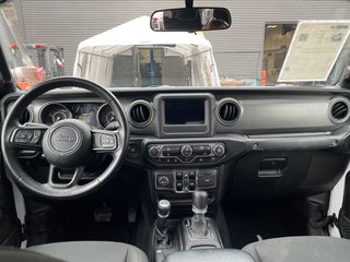2022 Jeep Gladiator in St-Jérôme, Quebec - 10 - w320h240px