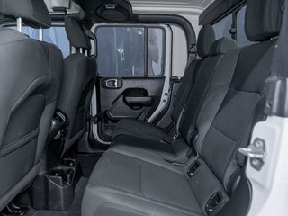 2022 Jeep Gladiator in St-Jérôme, Quebec - 25 - w320h240px