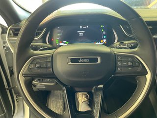 2022 Jeep Grand Cherokee 4xe in St-Jérôme, Quebec - 16 - w320h240px