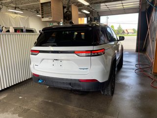 2022 Jeep Grand Cherokee 4xe in St-Jérôme, Quebec - 10 - w320h240px