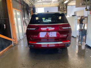 Jeep Grand Cherokee L  2023 à St-Jérôme, Québec - 9 - w320h240px