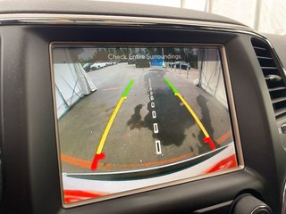 2017 Jeep Grand Cherokee in St-Jérôme, Quebec - 14 - w320h240px